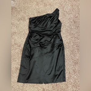 David’s Bridal Black One Shoulder dress Size 14